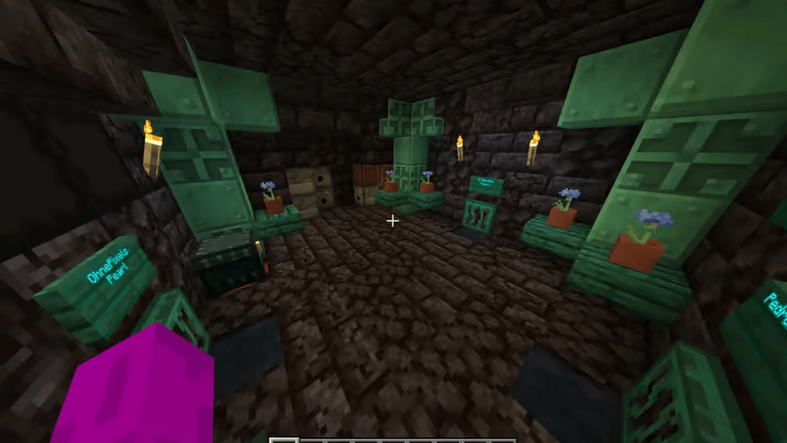 Farexe's Small Base (3 Players) image 1